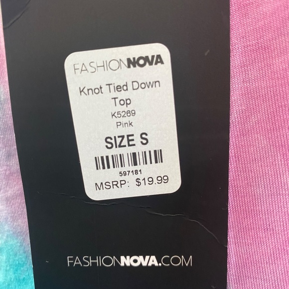 Fashion nova tie-dye tie front top - Picture 3 of 3